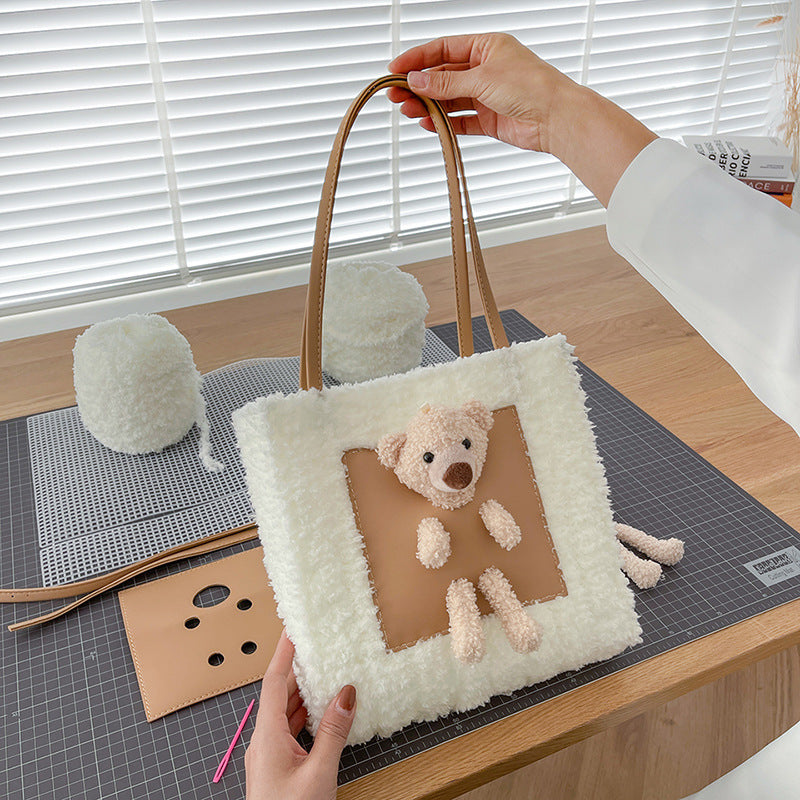 Bear Woven Shoulder Bag